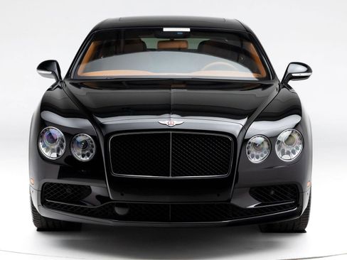 Used 2018 Bentley Flying Spur S V8 AWD/4WD image 22