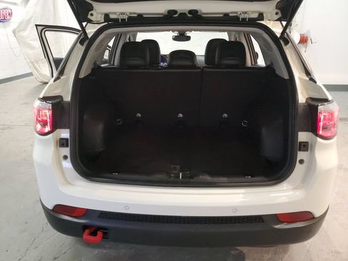 Used 2018 Jeep Compass Trailhawk w/ Safe & Security Group AWD/4WD image 24