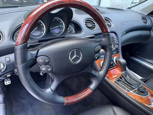 Used 2007 Mercedes-Benz SL 600 image 29