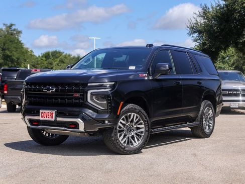 Used 2025 Chevrolet Tahoe Z71 AWD/4WD image 2