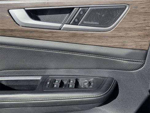 Used 2024 Volkswagen Atlas SEL Premium R-Line image 20