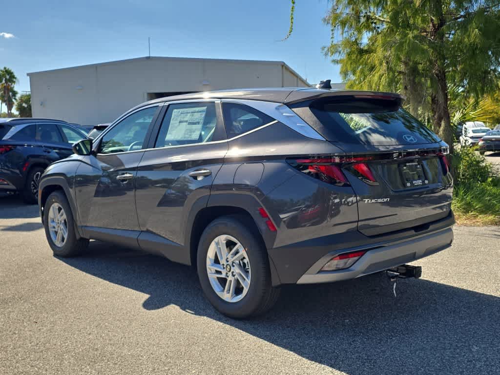New 2026 Hyundai Tucson SE w/ Tow & Go Package FWD image 4