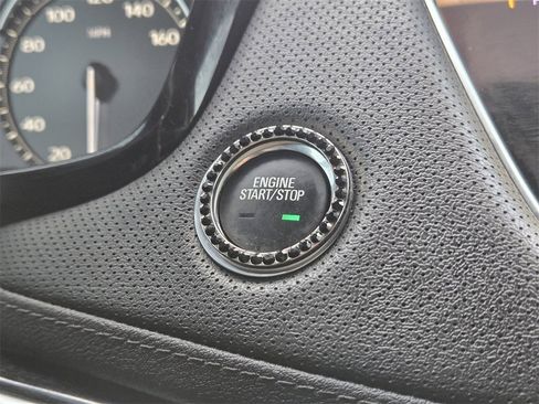 Used 2022 Cadillac XT5 Premium Luxury image 24