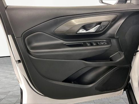 Certified 2023 GMC Terrain SLE FWD image 18