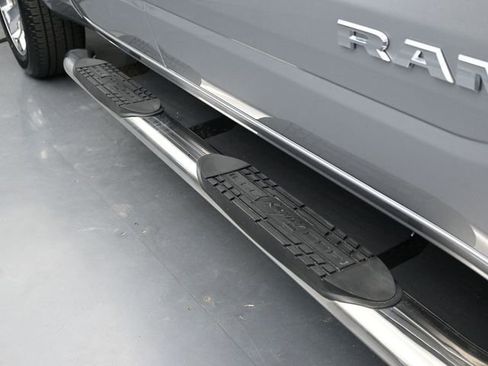 Used 2022 RAM 1500 Big Horn AWD/4WD image 34