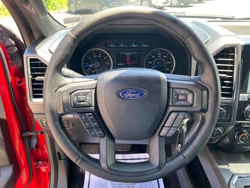 Used 2016 Ford F150 XLT w/ Equipment Group 302A Luxury AWD/4WD image 13