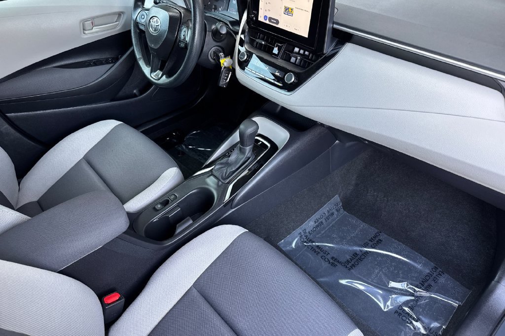 Certified 2025 Toyota Corolla LE FWD image 14