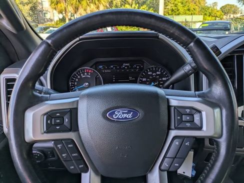 Used 2022 Ford F350 Lariat image 26