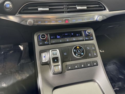 Used 2020 Hyundai Palisade Limited image 9