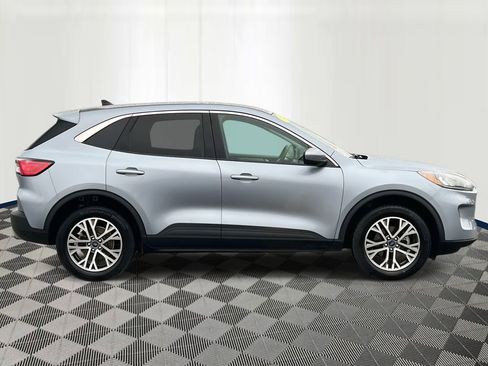 Used 2022 Ford Escape SEL w/ Class II Trailer Tow Package image 6