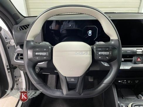 Used 2025 Kia K4 GT-Line w/ GT-Line Premium Package FWD image 15