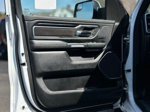 Used 2022 RAM 1500 Laramie image 9