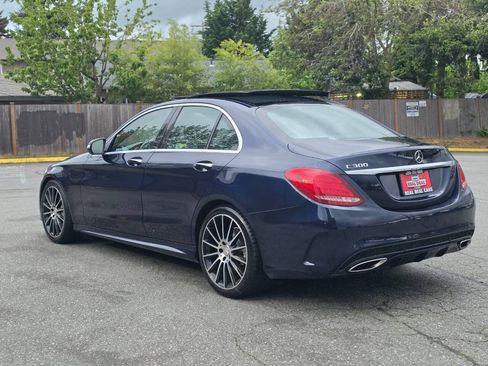Used 2015 Mercedes-Benz C 300 Sedan image 5