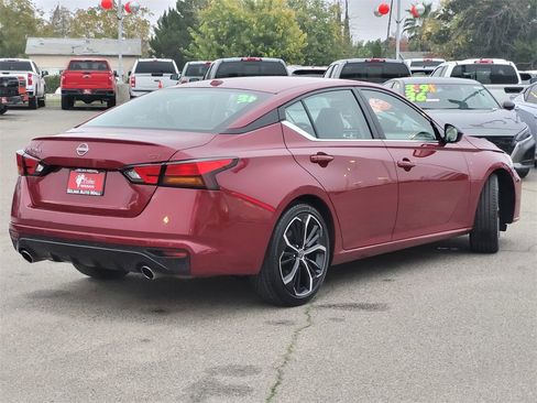 Used 2024 Nissan Altima 2.5 SR image 5