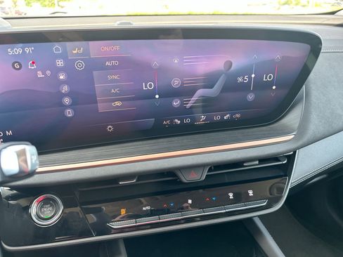 New 2025 Buick Envision Sport Touring image 19