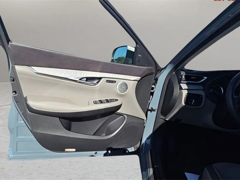 Used 2023 INFINITI QX50 Sensory w/ Accent Package image 32