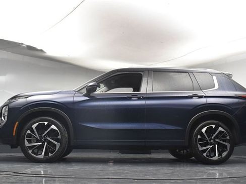 Used 2024 Mitsubishi Outlander SEL image 34