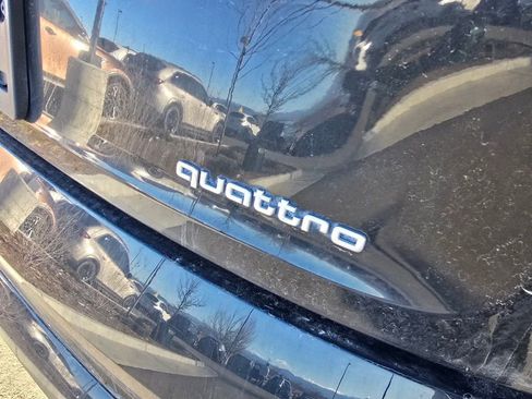 Used 2020 Audi e-tron Premium Plus image 10