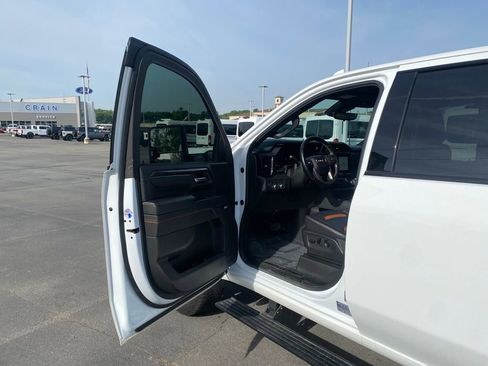 Used 2024 GMC Sierra 2500 AT4 w/ AT4 Premium Plus Package image 10