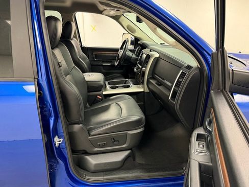 Used 2017 RAM 1500 Laramie image 9