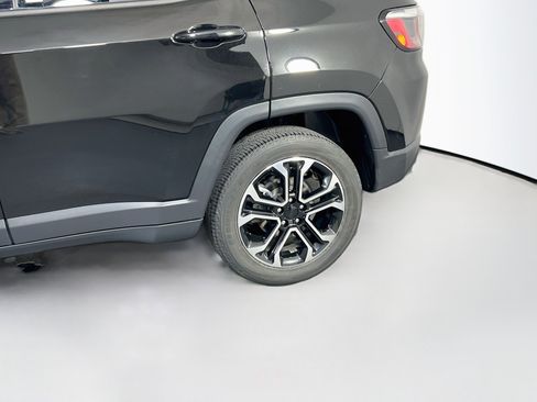 Used 2022 Jeep Compass Limited AWD/4WD image 28
