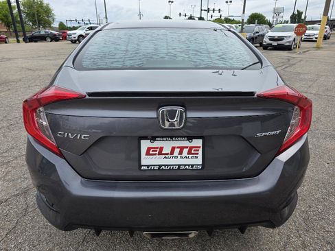 Used 2019 Honda Civic Sport image 6