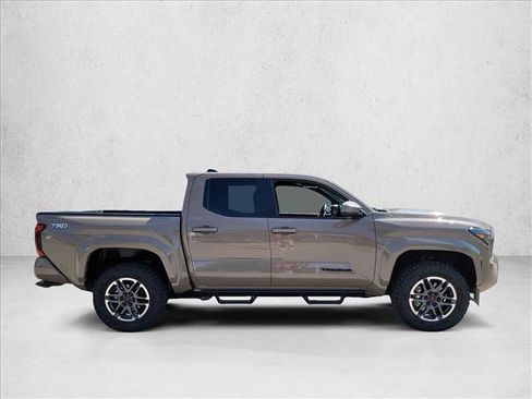 Used 2026 Toyota Tacoma TRD Sport AWD/4WD image 4