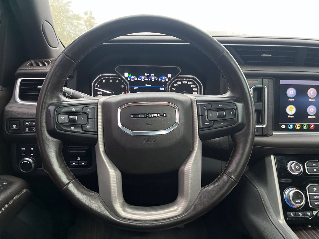Used 2021 GMC Yukon Denali w/ Denali Premium Package AWD/4WD image 18