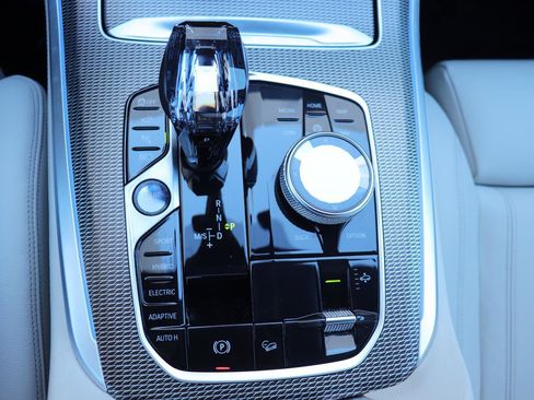 Used 2022 BMW X5 xDrive45e w/ M Sport Package image 43