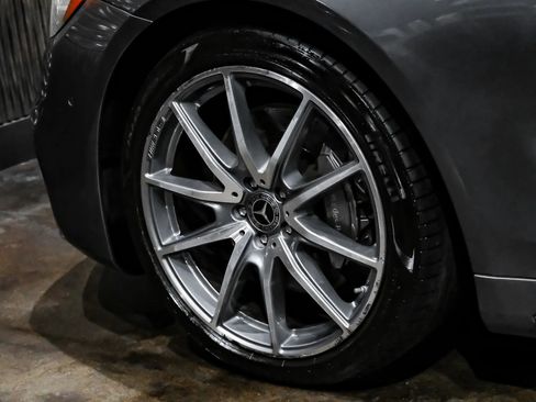 Used 2019 Mercedes-Benz S 560 Sedan image 57