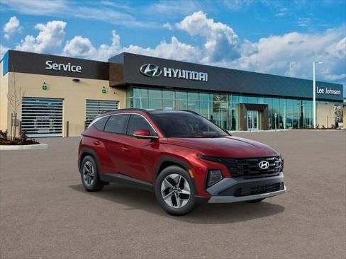 Used 2025 Hyundai Tucson SEL image 2