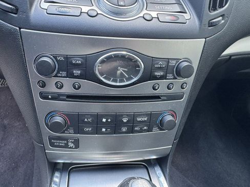 Used 2013 INFINITI G37 x Sedan w/ Premium Pkg AWD/4WD image 15