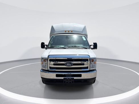 New 2026 Ford E-350 and Econoline 350 Super Duty w/ Power Equipment Group RWD image 3