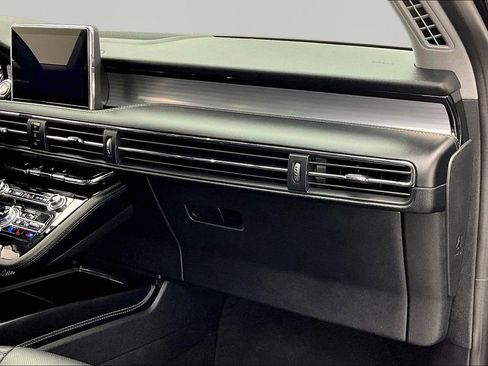 Used 2022 Lincoln Corsair AWD w/ Equipment Group 101A image 17