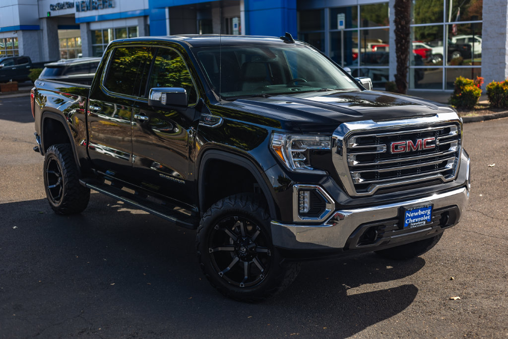 Used 2020 GMC Sierra 1500 SLT w/ SLT Premium Package AWD/4WD image 2