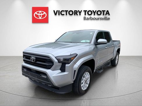 Used 2024 Toyota Tacoma SR5 w/ SR5 Upgrade Package AWD/4WD image 1