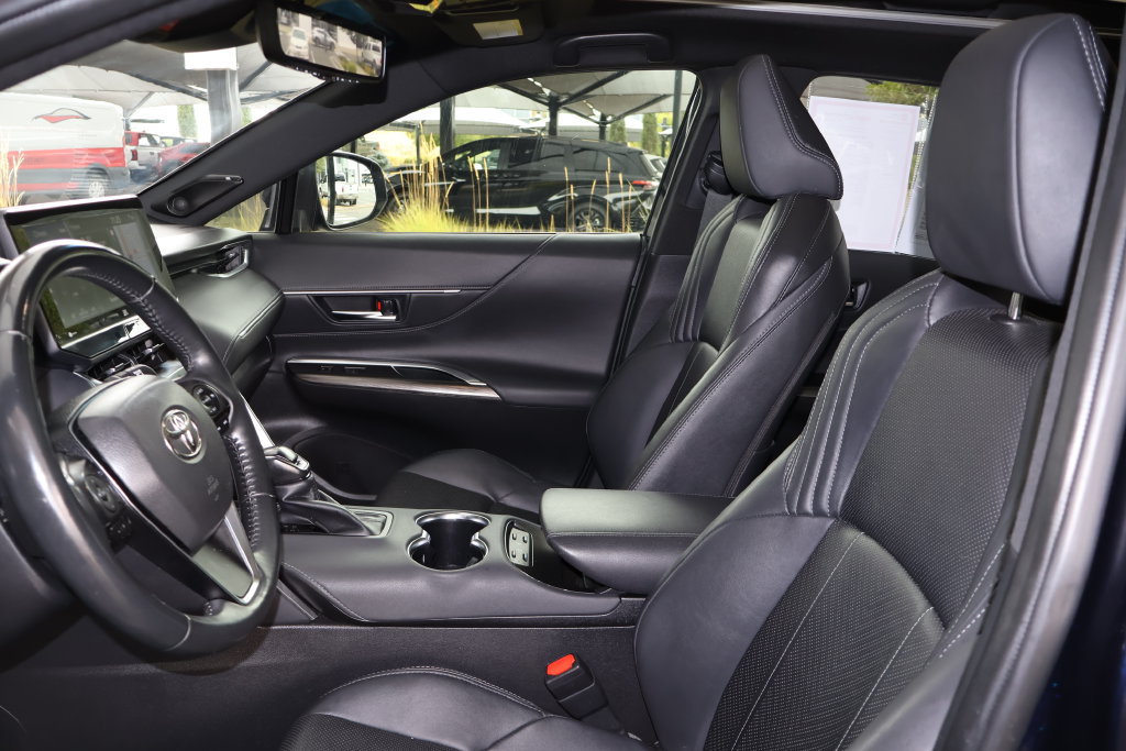 Certified 2022 Toyota Venza Limited w/ Advanced Technology Package AWD/4WD image 8