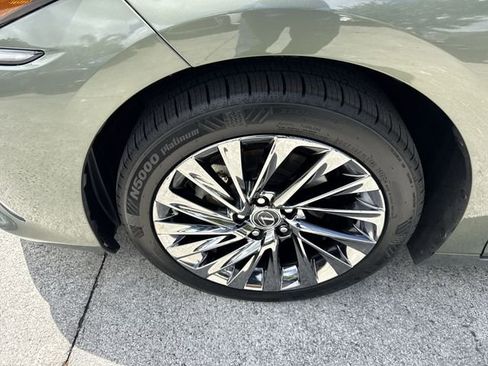 Certified 2024 Lexus ES 350 F Sport w/ Technology Package FWD image 10