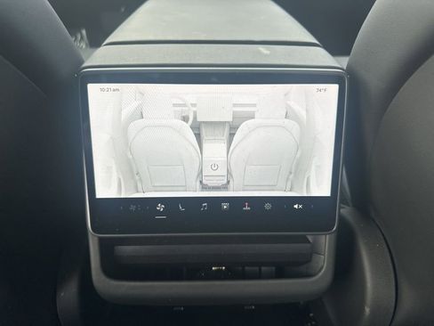 Used 2025 Tesla Model 3 Long Range image 13