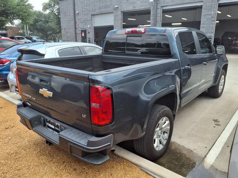 Used 2019 Chevrolet Colorado LT w/ LT Convenience Package RWD image 4