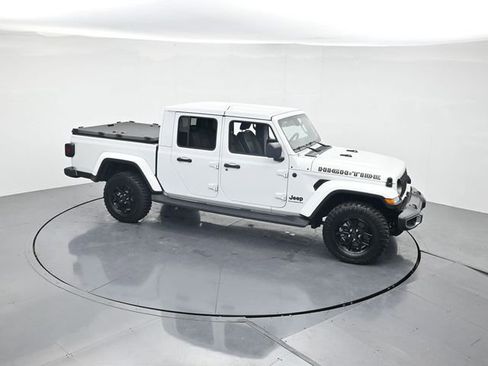 Used 2025 Jeep Gladiator Sport AWD/4WD image 37