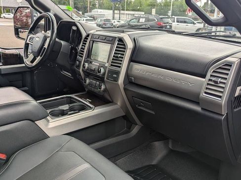 Used 2017 Ford F350 Platinum w/ Platinum Ultimate Package AWD/4WD image 38