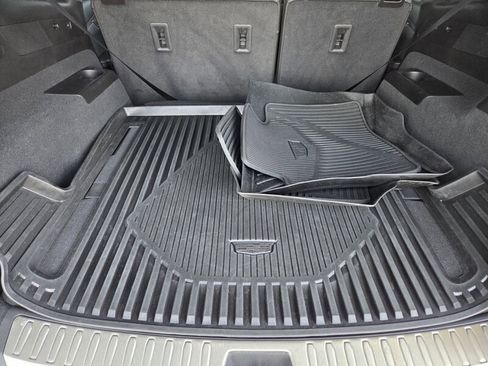 Used 2023 Cadillac XT6 Sport w/ Platinum Package AWD/4WD image 17