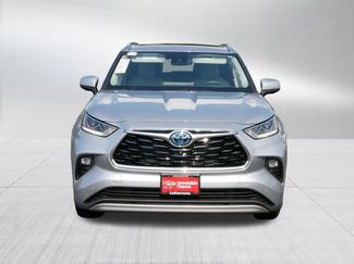 Used 2023 Toyota Highlander Platinum video 2