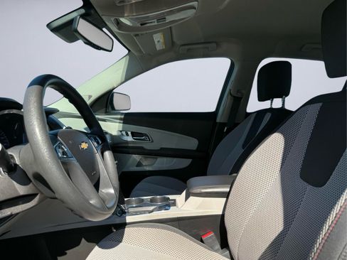 Used 2017 Chevrolet Equinox LS FWD image 14
