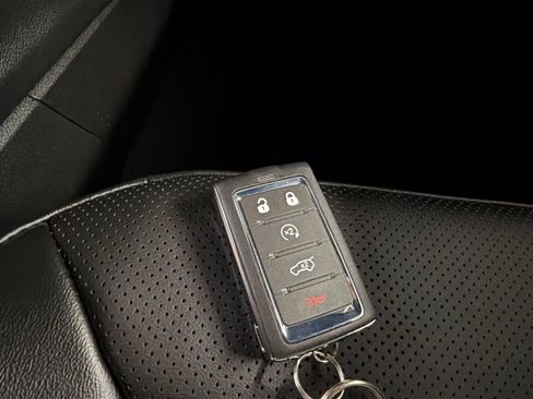 Used 2025 Jeep Grand Cherokee L Limited w/ Luxury Tech Group II AWD/4WD image 40