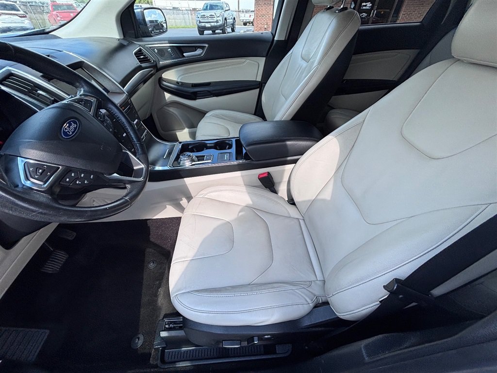Used 2019 Ford Edge Titanium w/ Cargo Accessory Package FWD image 15