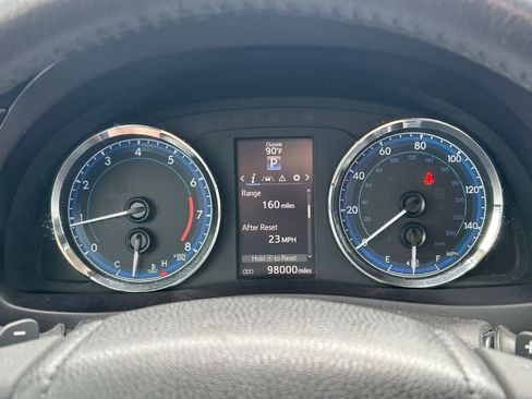 Used 2017 Toyota Corolla SE FWD image 28