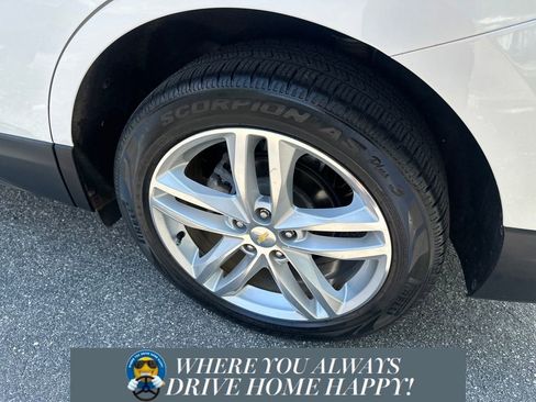 Used 2019 Chevrolet Equinox Premier FWD image 30