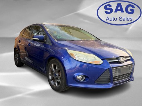 Used 2014 Ford Focus SE w/ Equipment Group 201A image 2